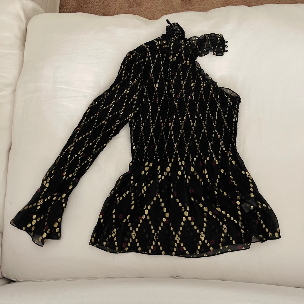 BEAUTIFUL black/gold one/shoulder top
